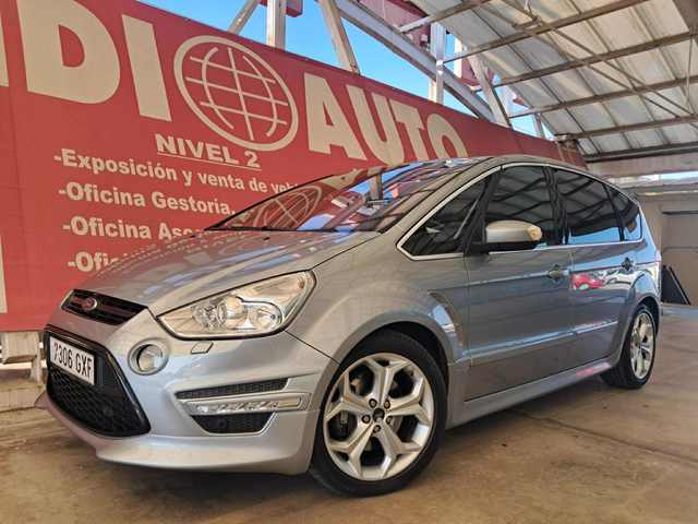 FORD S-Max (2.0 SCTi Titanium S Powershift 149 kW (203 CV)) en Barcelona