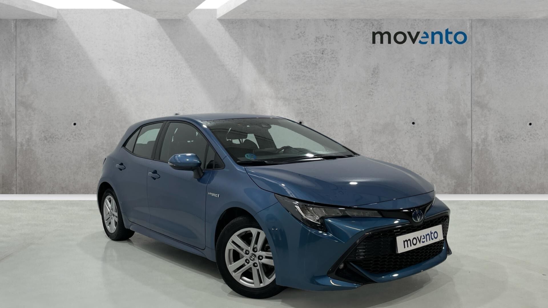 TOYOTA Corolla (1.8 125 Híbrido Active Tech E-CVT 90 kW (122 CV)) en Barcel