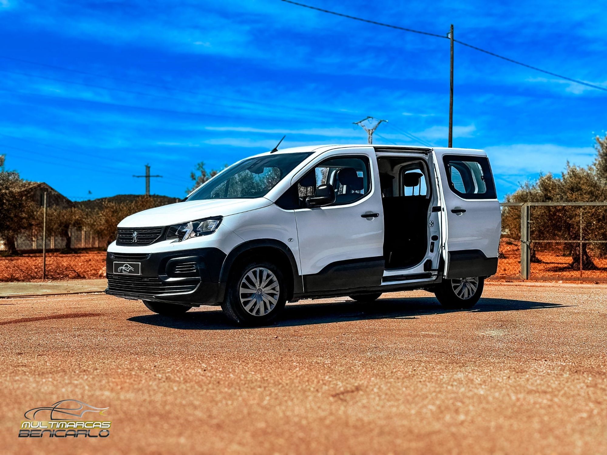 Foto del PEUGEOT Rifter 1.5BlueHDI S&S Active Pack Business Standard 100