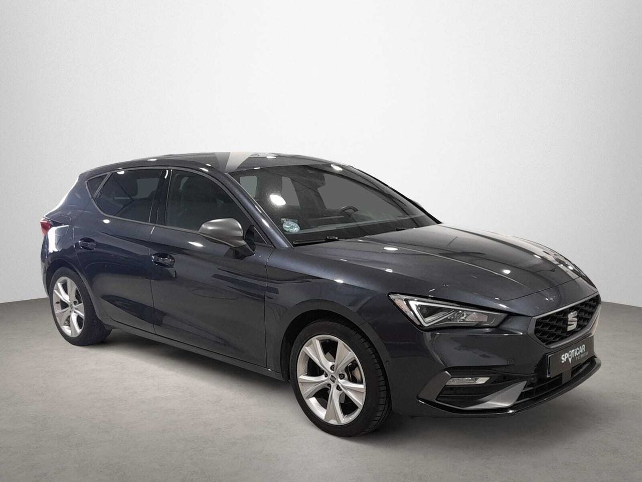 Foto del SEAT León 1.0 eTSI S&S FR DSG-7 110