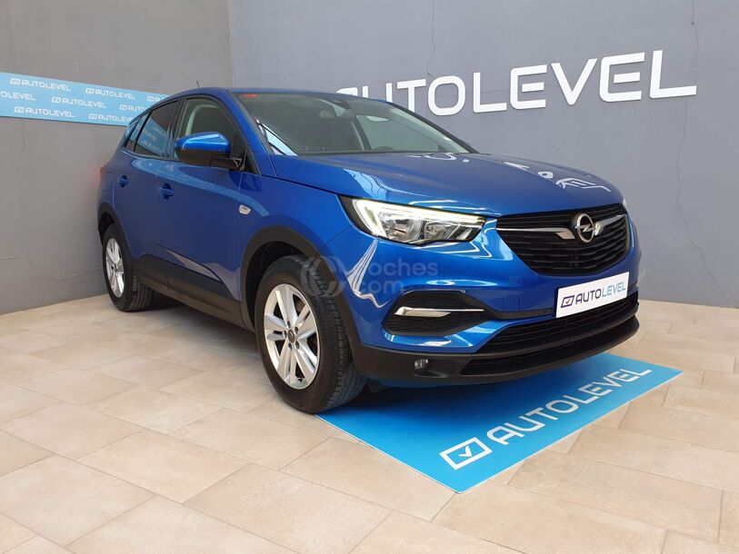 Foto del OPEL Grandland X 1.2T S&S 120 Aniversario 130