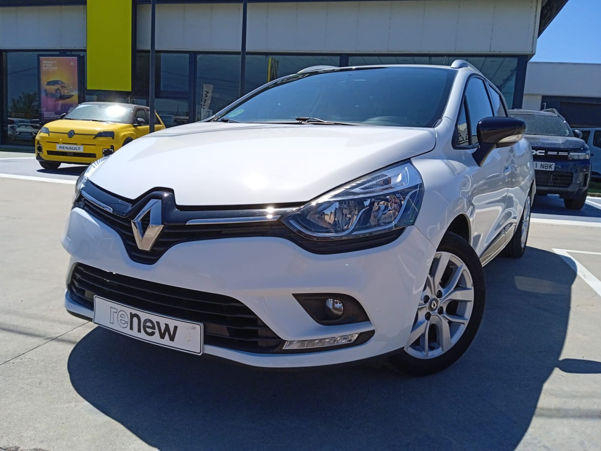 RENAULT Clio (Sport Tourer TCe Limited 55kW) en Madrid