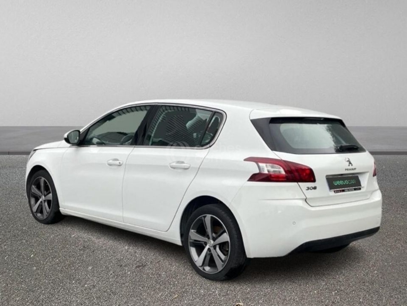 Foto del PEUGEOT 308 1.2 PureTech S&S Allure 130