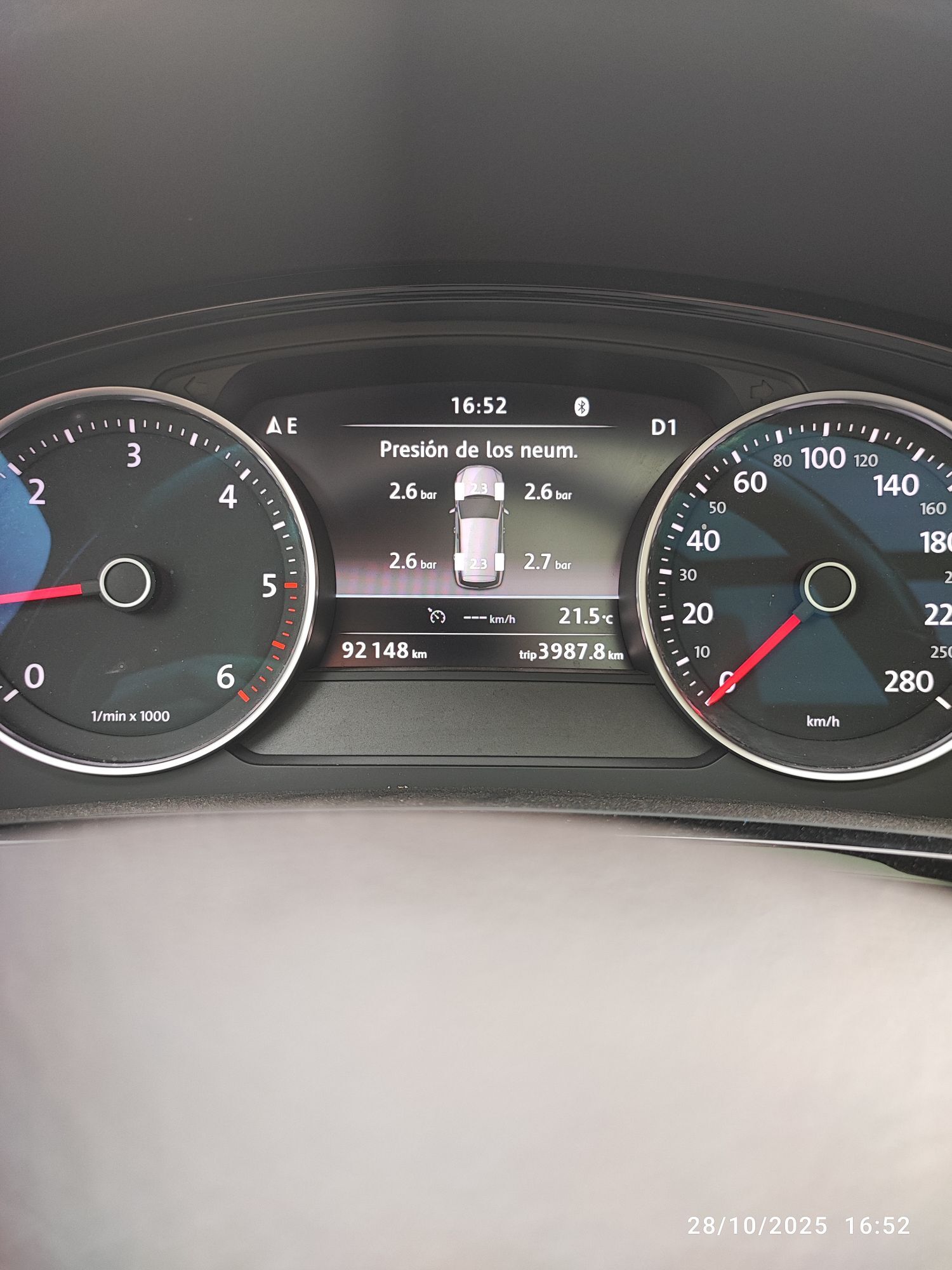 Foto del VOLKSWAGEN Touareg 3.0TDI V6 BMT R-Line 193kW Tiptronic