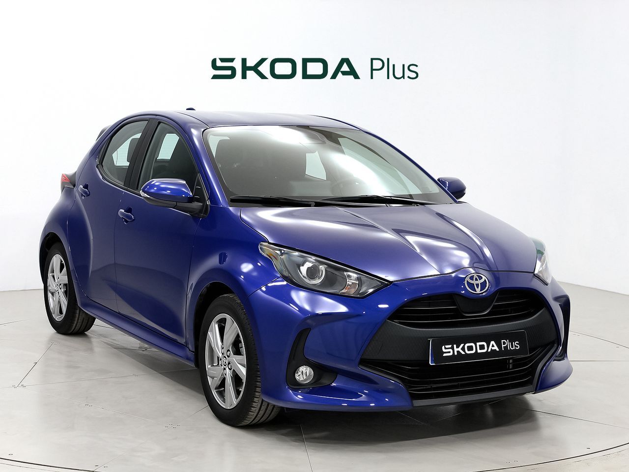 TOYOTA Yaris (1.5 120H Active Plus) en Barcelona