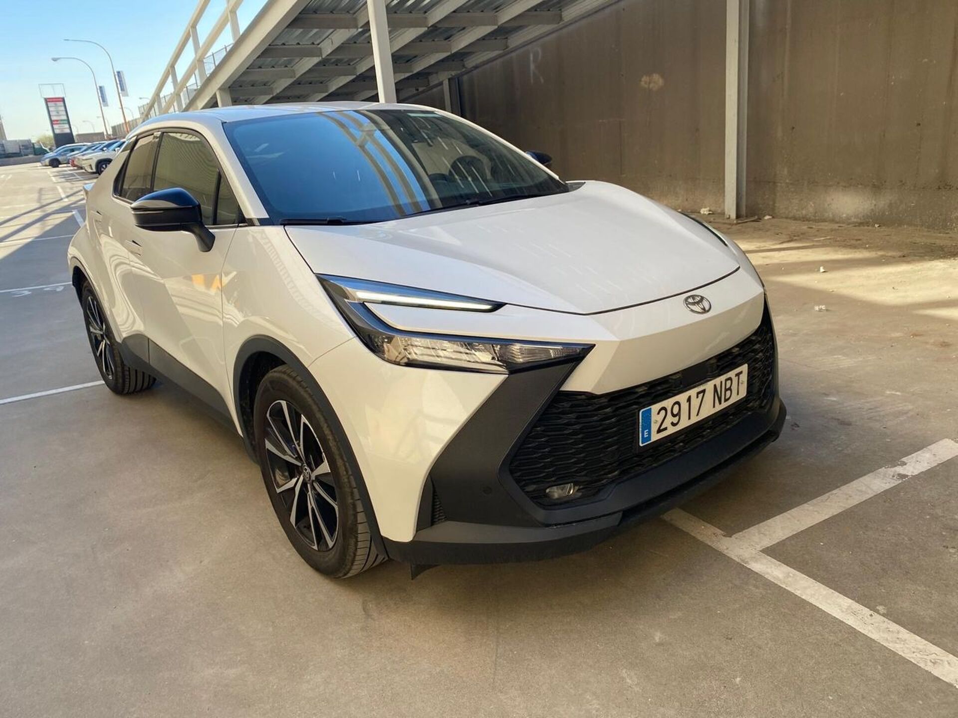 Imagen 2 de TOYOTA C-HR