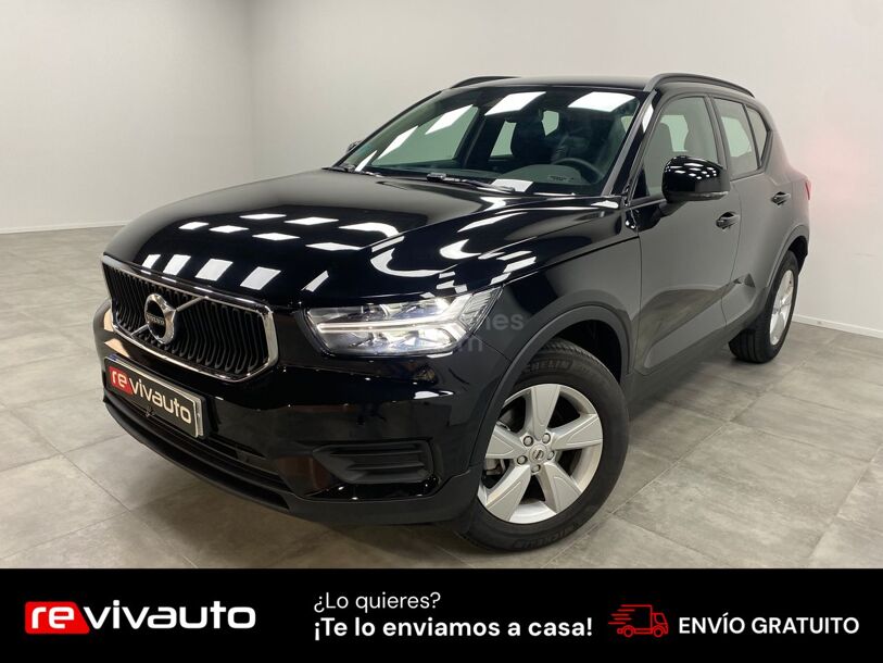 Foto del VOLVO XC40 T2 Momentum Core Aut.