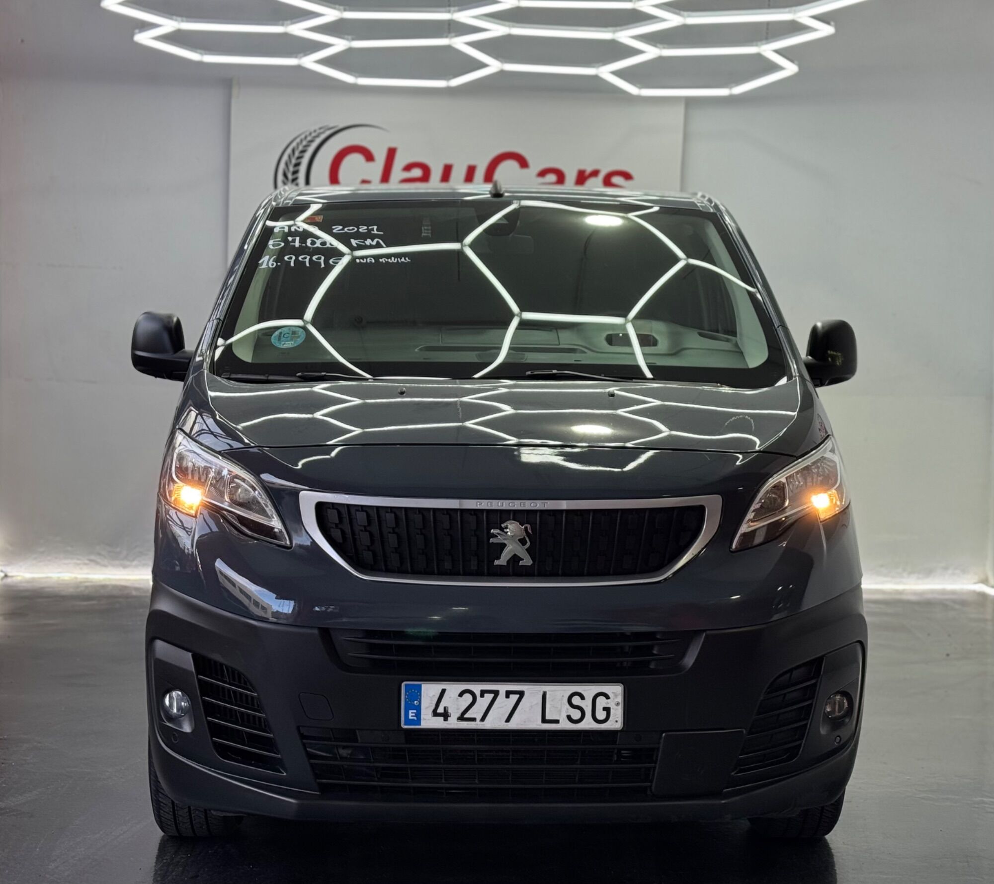 Foto del PEUGEOT Expert Fg. Long 1.5BlueHDi S&S Premium 100