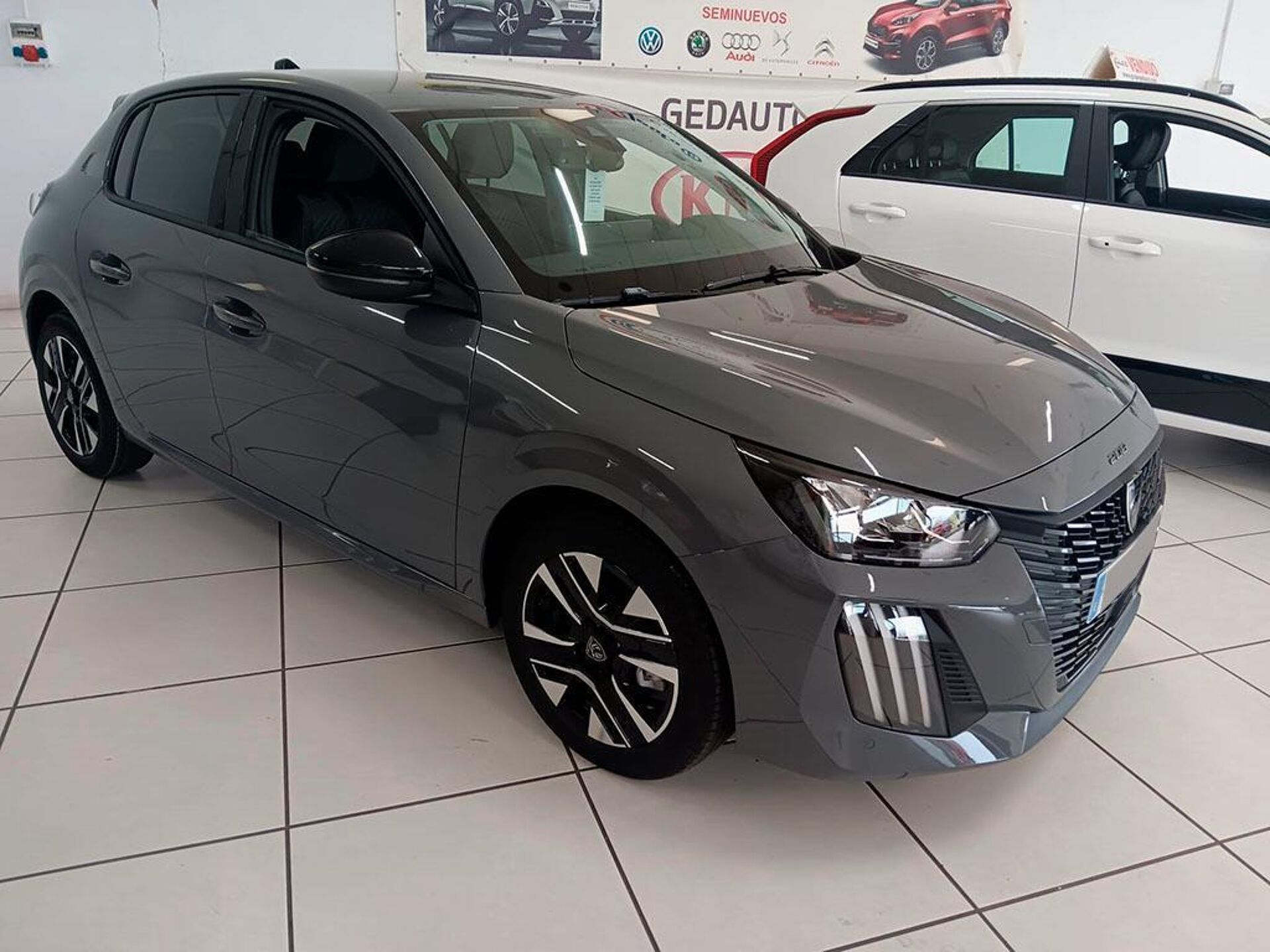 Imagen 1 de PEUGEOT 208