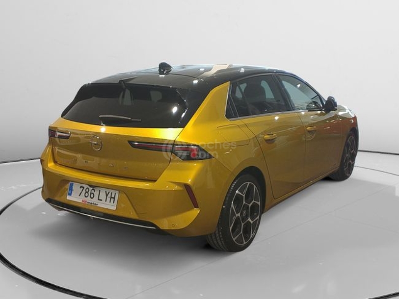 Foto del OPEL Astra 1.2T XHT S-S Ultimate Aut. 130