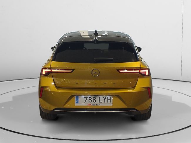 Foto del OPEL Astra 1.2T XHT S-S Ultimate Aut. 130