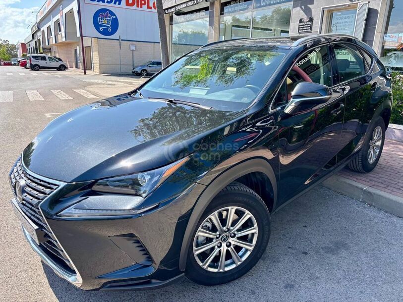 Foto del LEXUS NX 300h Business Navigation 2WD