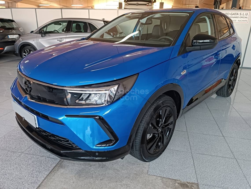 Foto del OPEL Grandland 1.2T XHT Hybrid S&S GS eDCT6 136