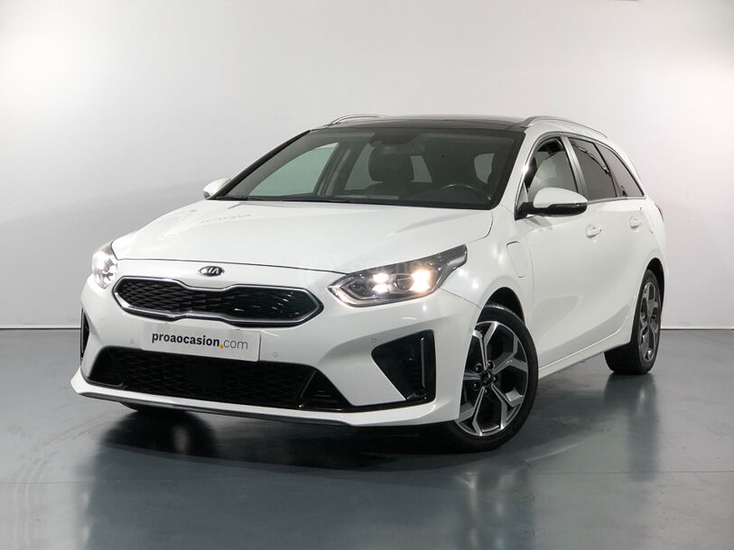 Foto del KIA Ceed Tourer 1.6 PHEV eMotion Aut.