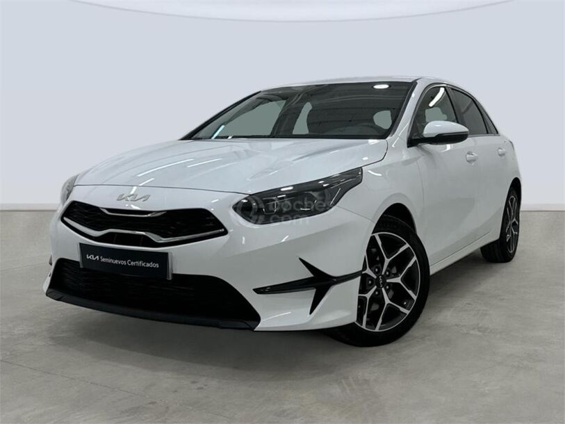 Foto del KIA Ceed 1.5 MHEV Tech DCT 140