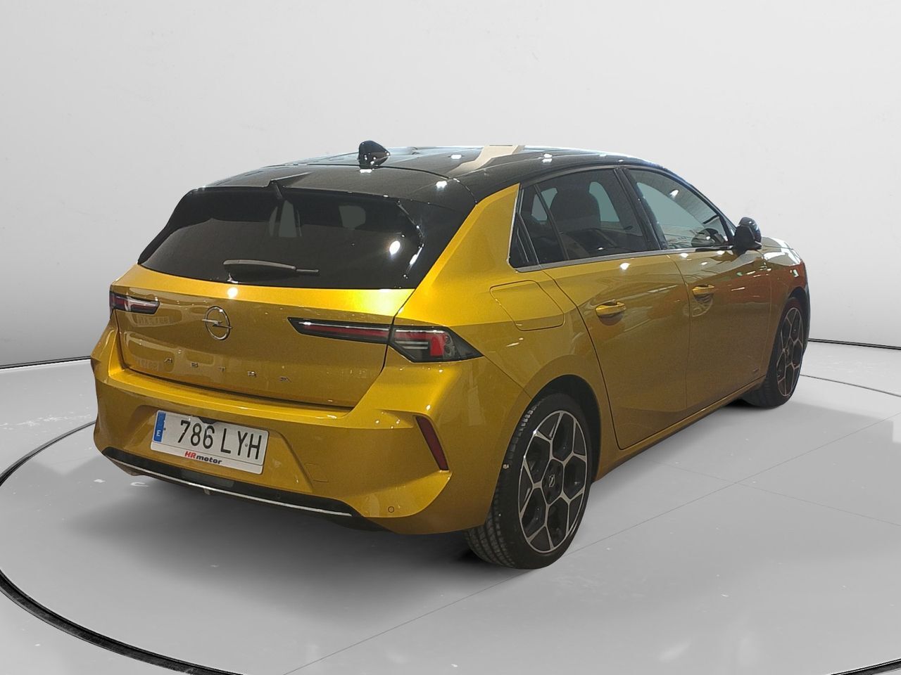 Foto del OPEL Astra 1.2T XHT S-S Ultimate Aut. 130