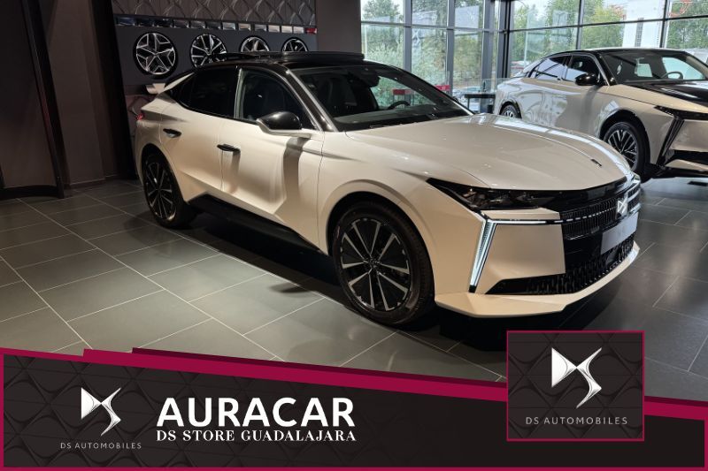 DS DS4 (E-Tense 215 Étoile Alcantara@) en Madrid