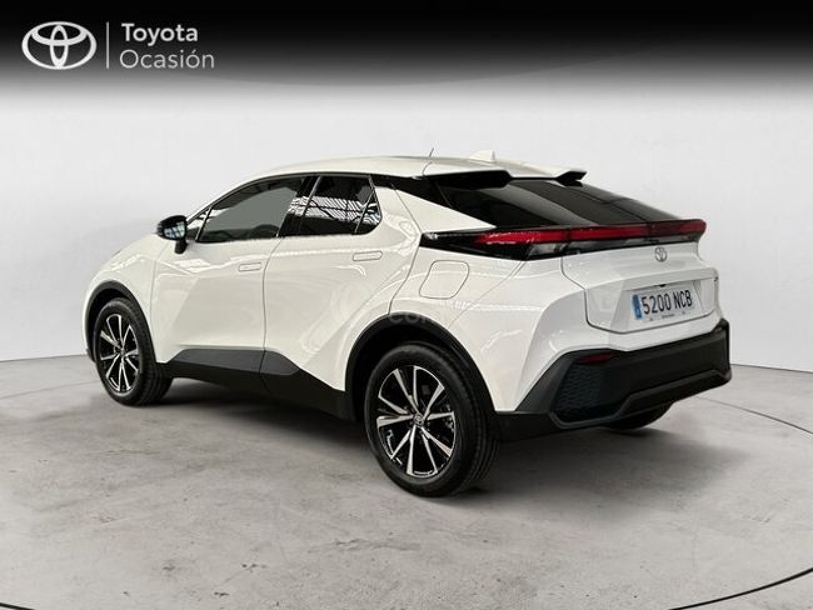 Foto del TOYOTA C-HR 220PH Advance