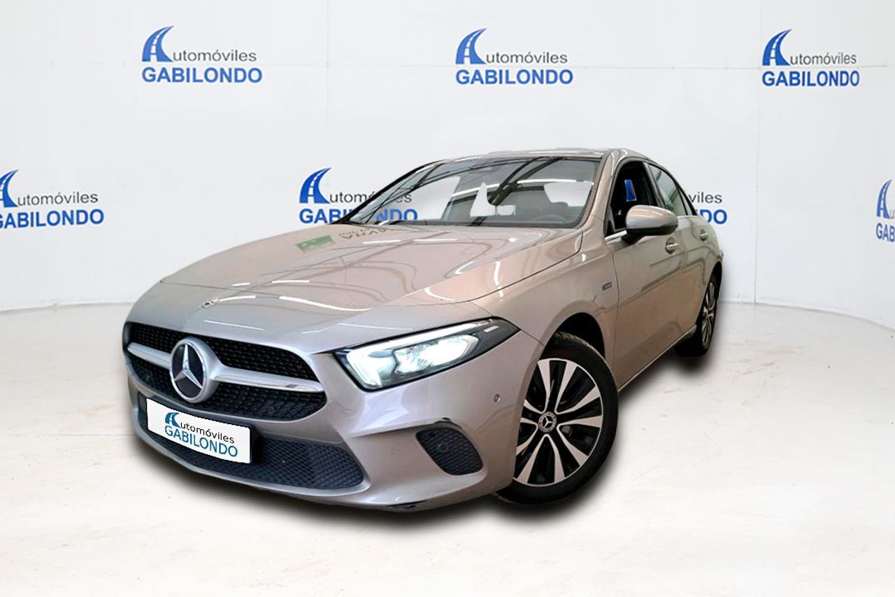 MERCEDES Clase A (Sedán A 250 e) en Valladolid