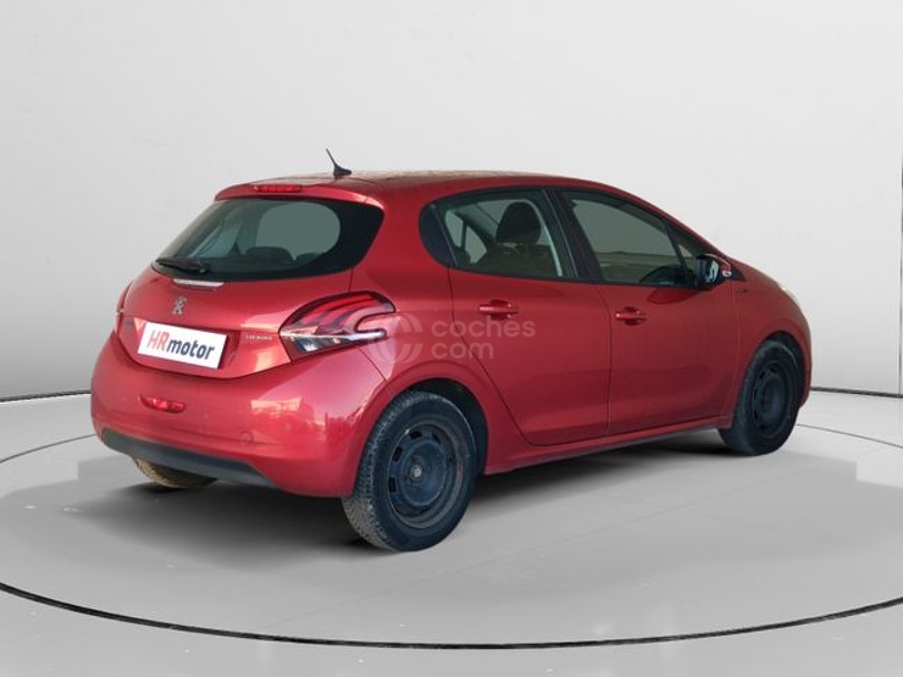 Foto del PEUGEOT 208 1.2 PureTech S&S Signature 82