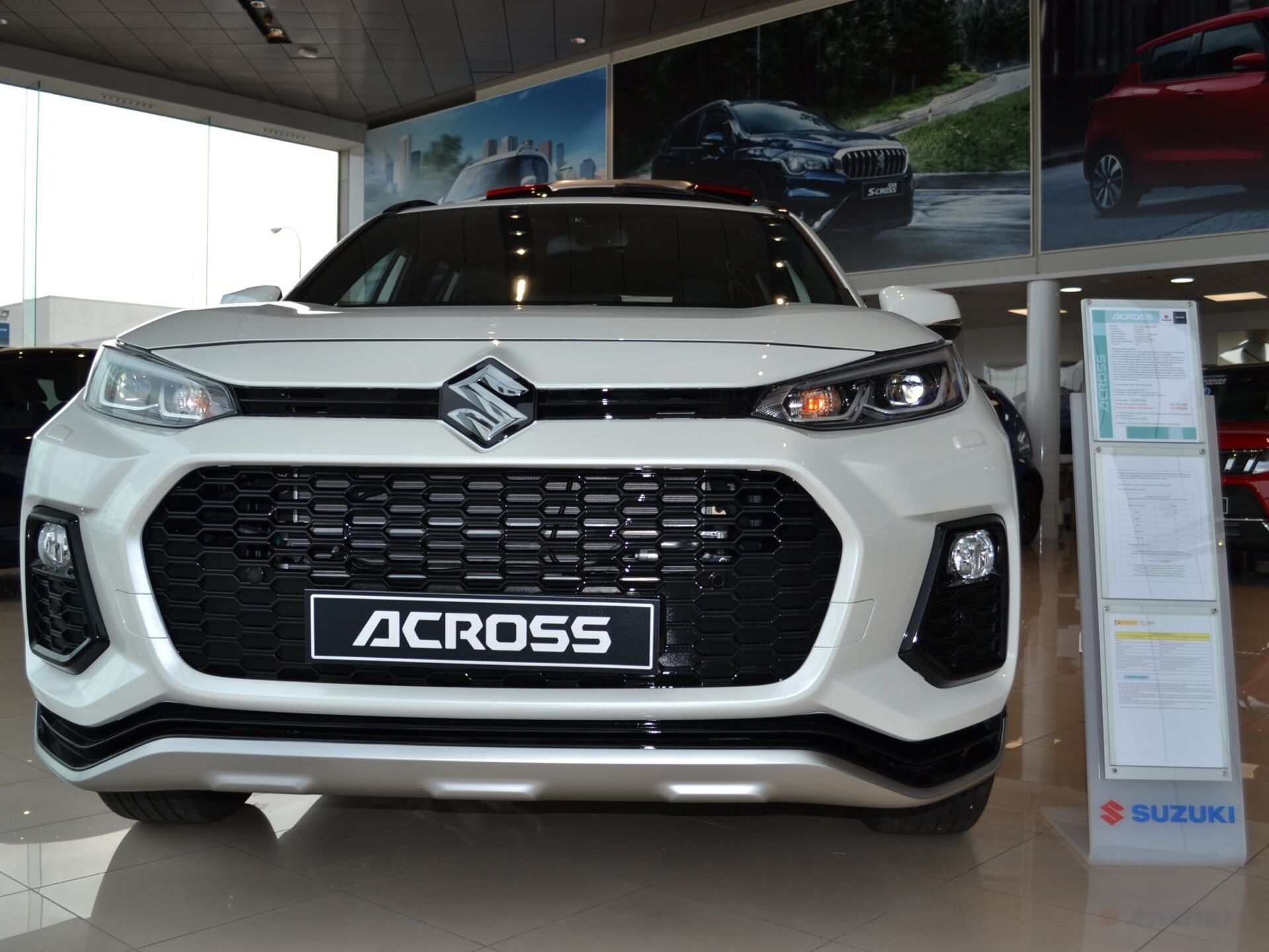 Imagen 3 de SUZUKI Across