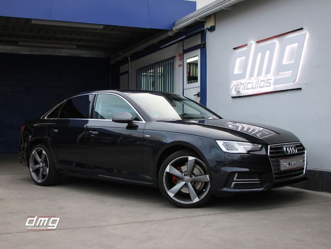 AUDI A4 (S Line 150Cv) en Barcelona