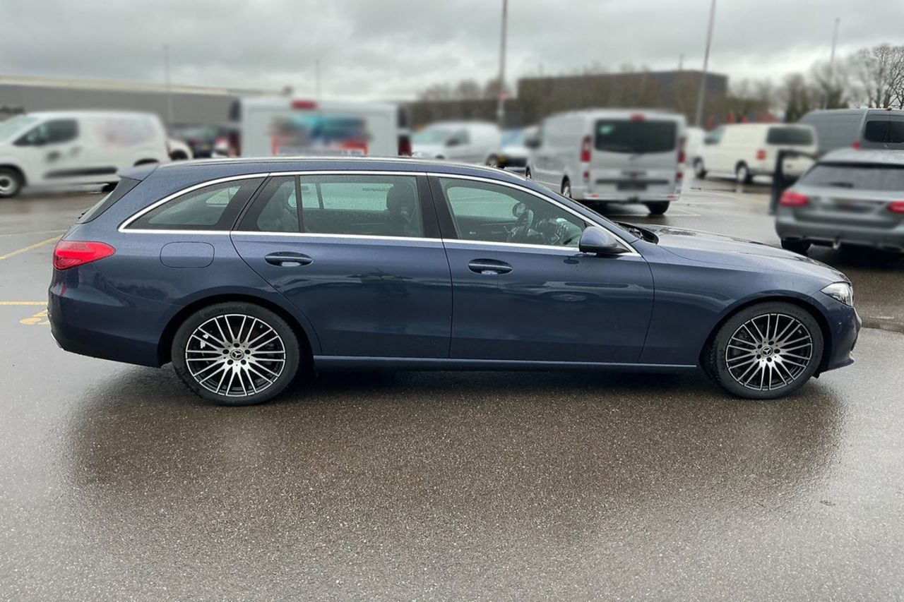 Foto del MERCEDES Clase C C 200 9G-Tronic