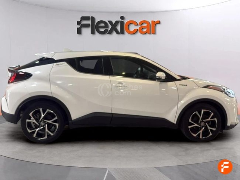 Foto del TOYOTA C-HR 180H Advance