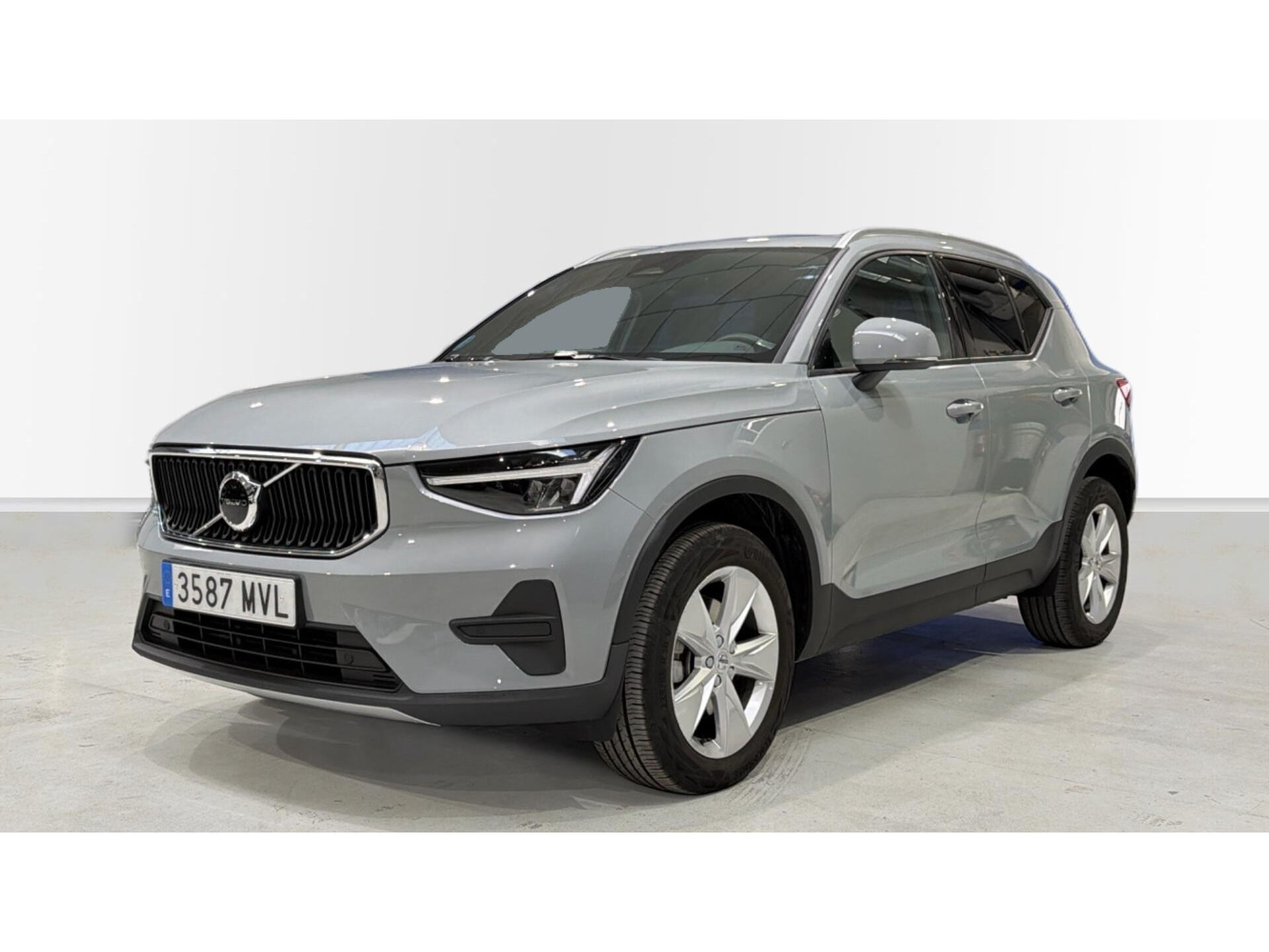 VOLVO XC40 (B3 G Core Auto 120 kW (163 CV)) en Madrid
