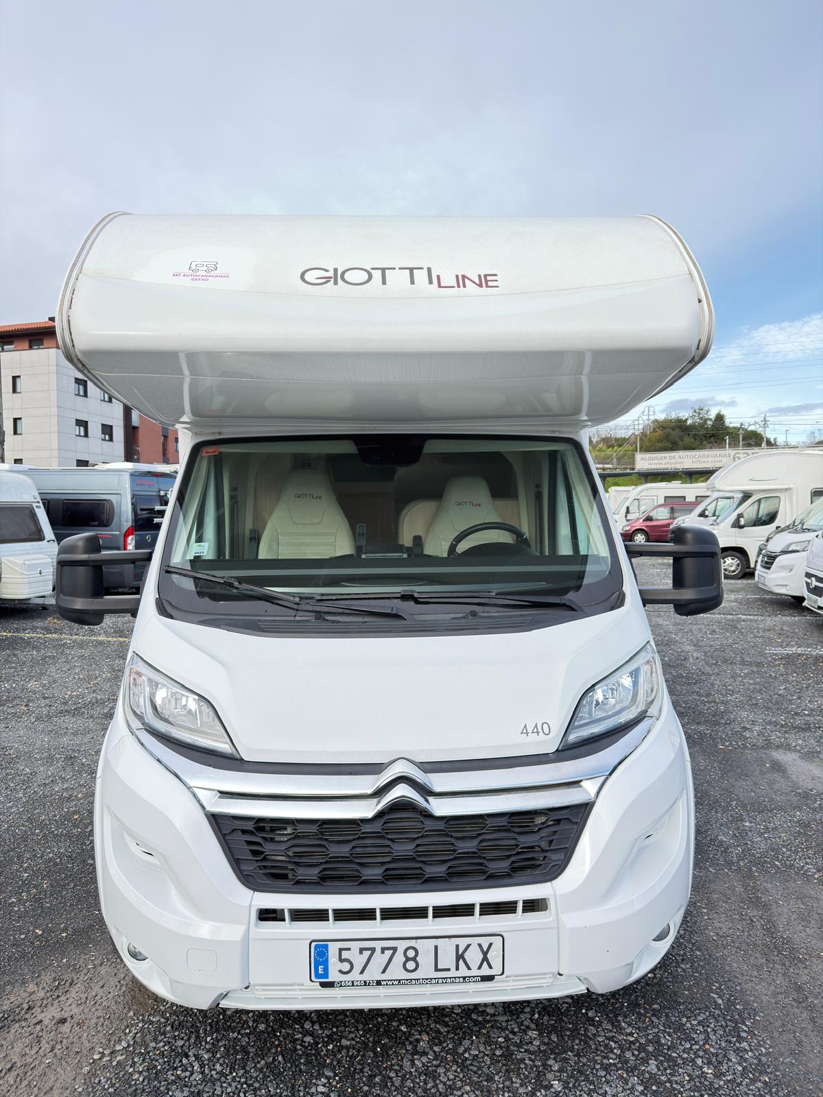 Foto del CITROEN Jumper Combi 2.2BlueHDI 33L2H2 140