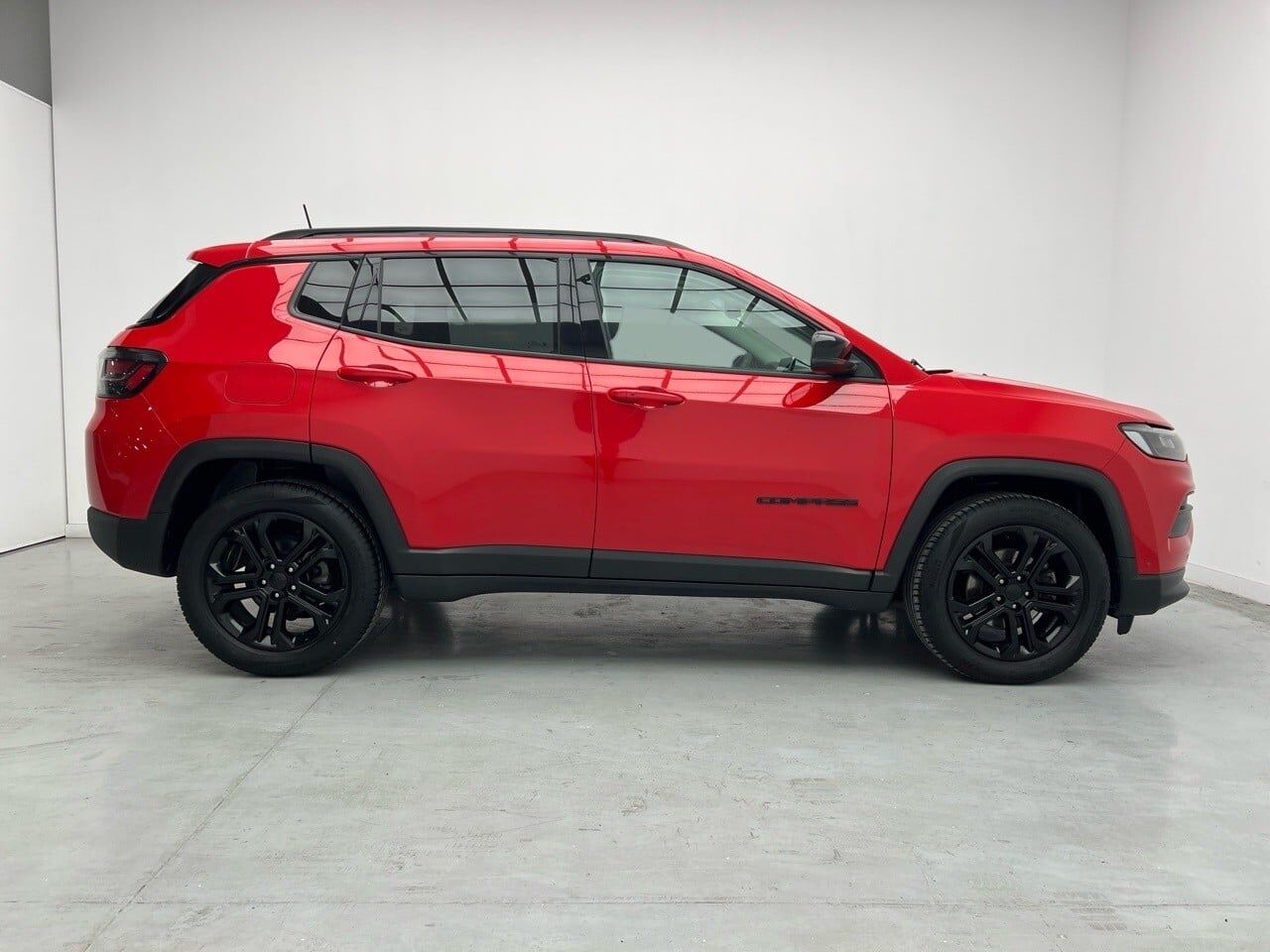 Foto del JEEP Compass 1.3 Gse T4 Night Eagle 4x2 130