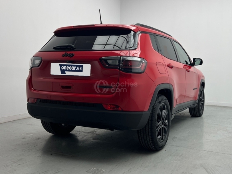 Foto del JEEP Compass 1.3 Gse T4 Night Eagle 4x2 130