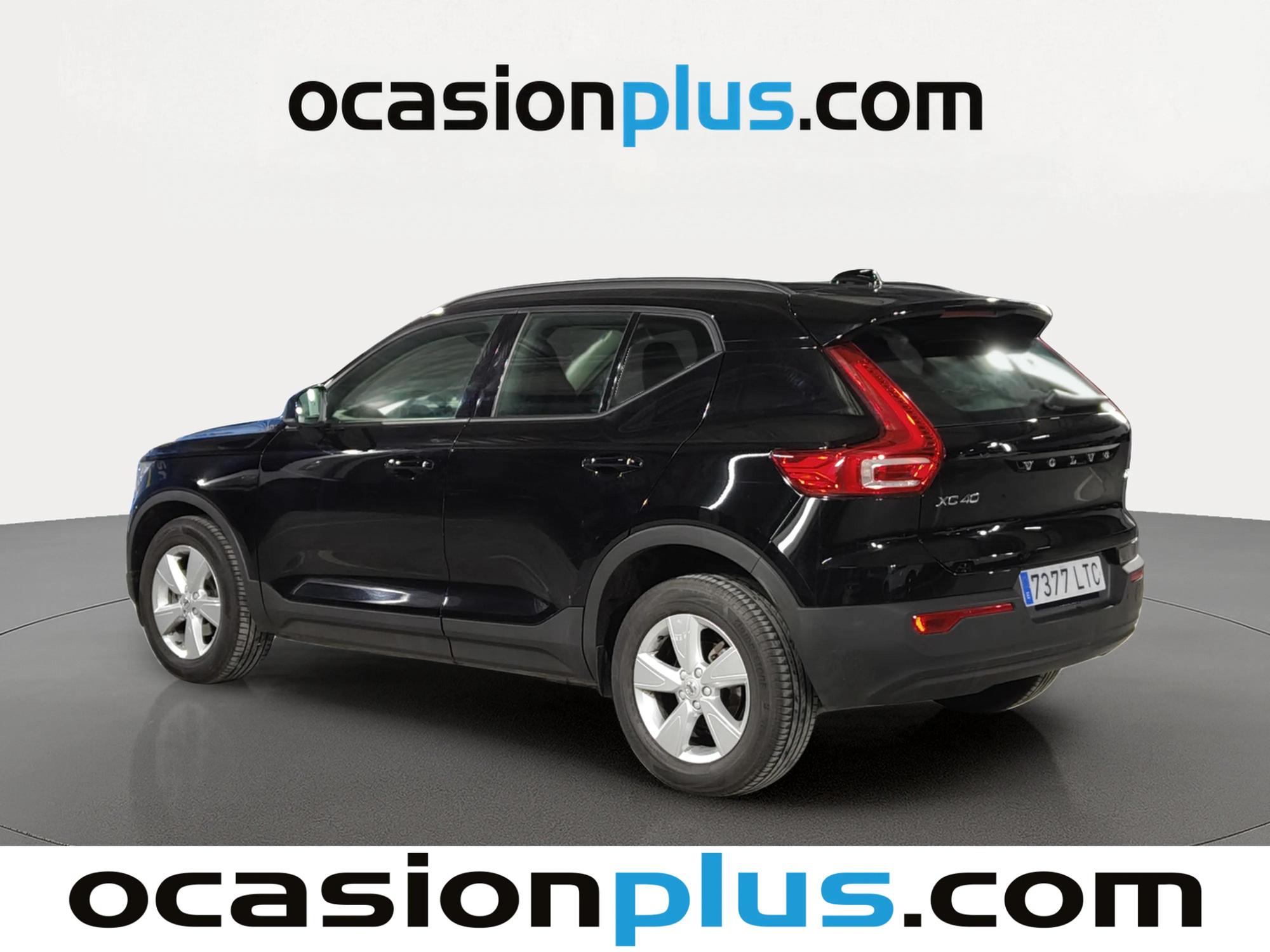 Foto del VOLVO XC40 T2 Momentum Core