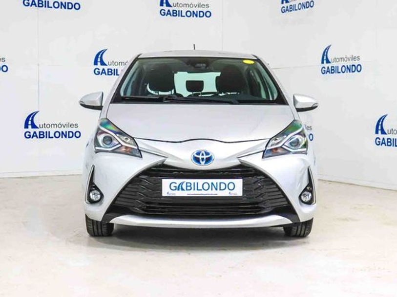 Foto del TOYOTA Yaris 100H 1.5 Advance