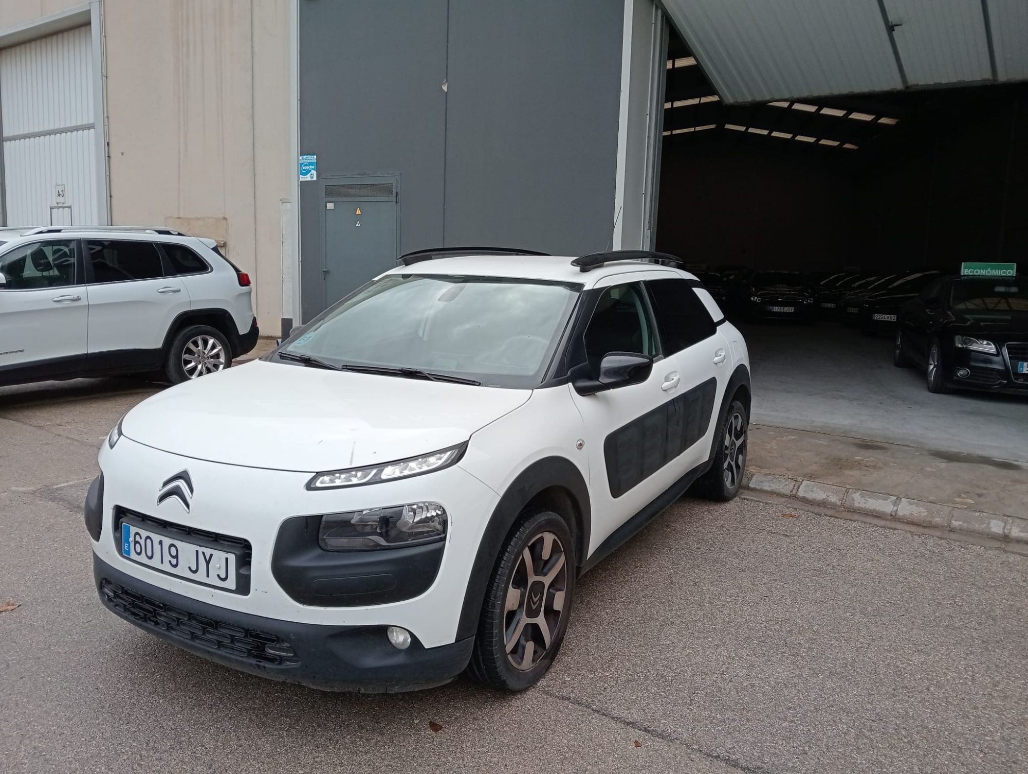 Foto del CITROEN C4 Cactus 1.6 BlueHDi Feel 100