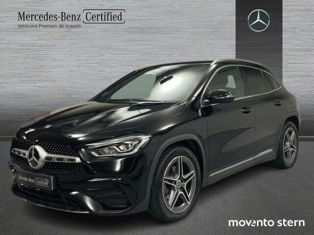 MERCEDES Clase GLA (200 120 kW (163 CV)) en Barcelona