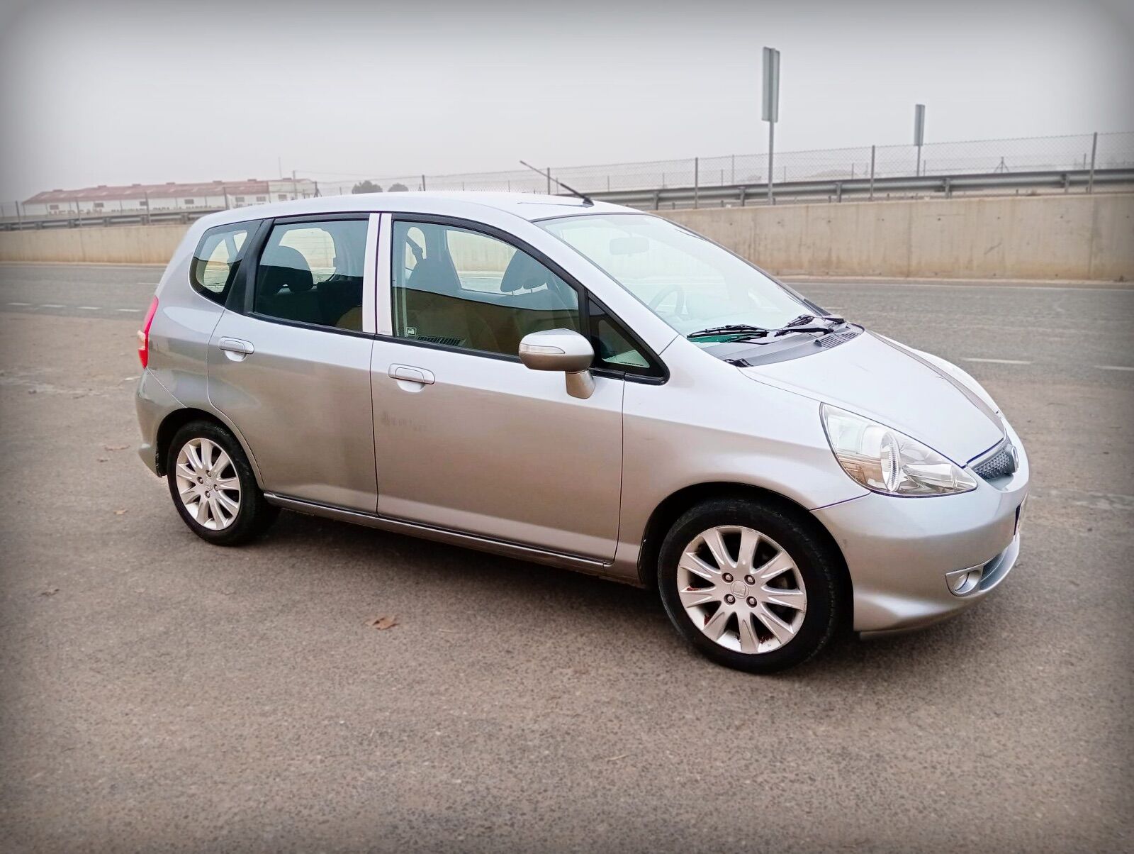 HONDA Jazz (1.4i-DSI ES Graphite) en Valencia