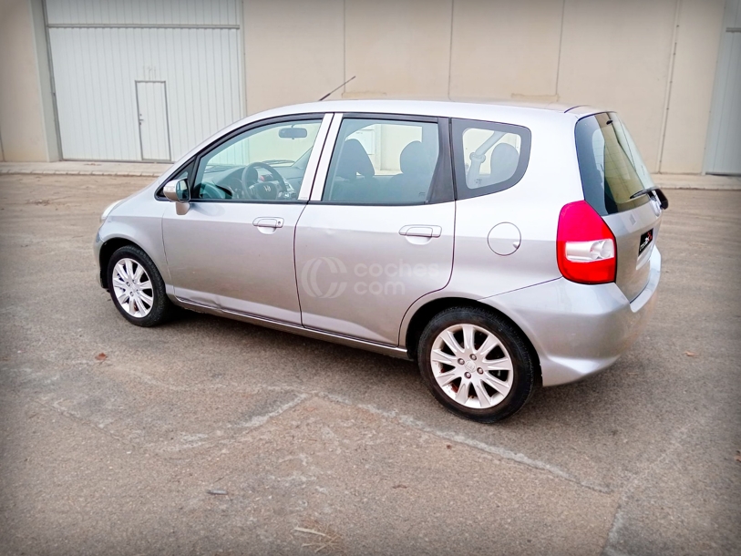Foto del HONDA Jazz 1.4i-DSI ES Graphite