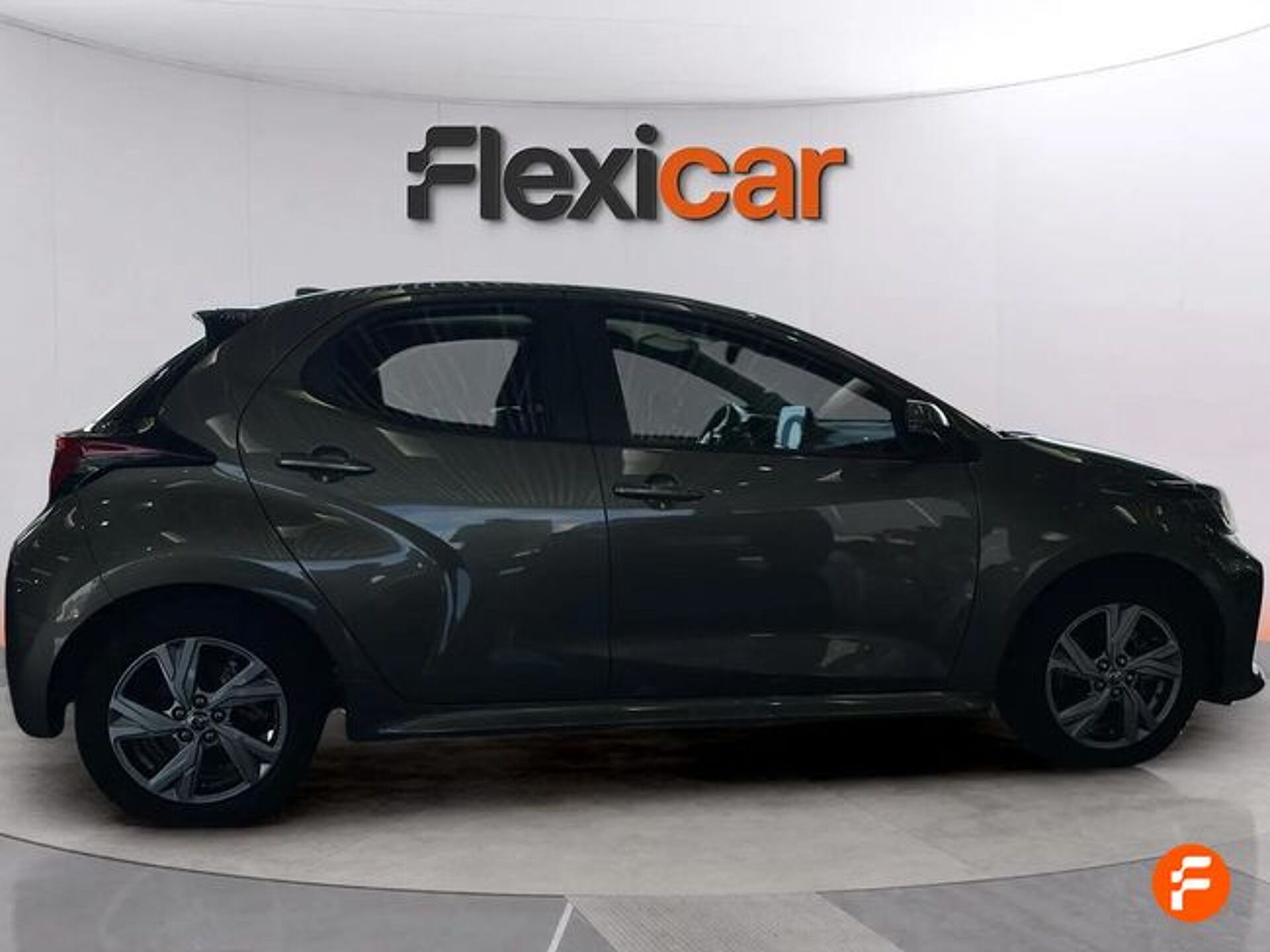 Imagen 2 de TOYOTA Yaris