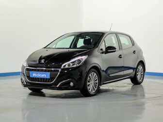 Imagen de PEUGEOT 208 1.2 PureTech S&S Signature 82