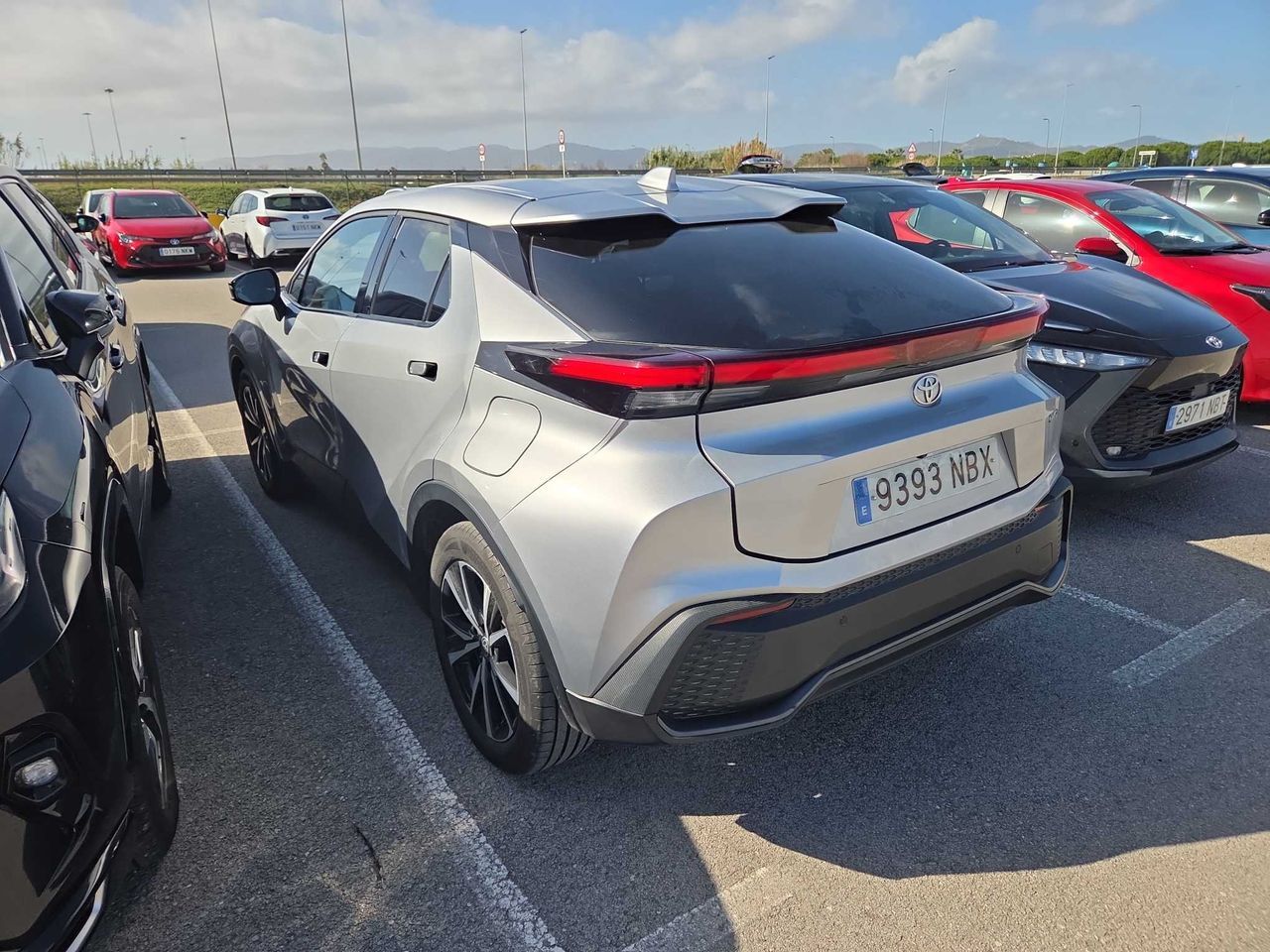 Foto del TOYOTA C-HR 200H Advance