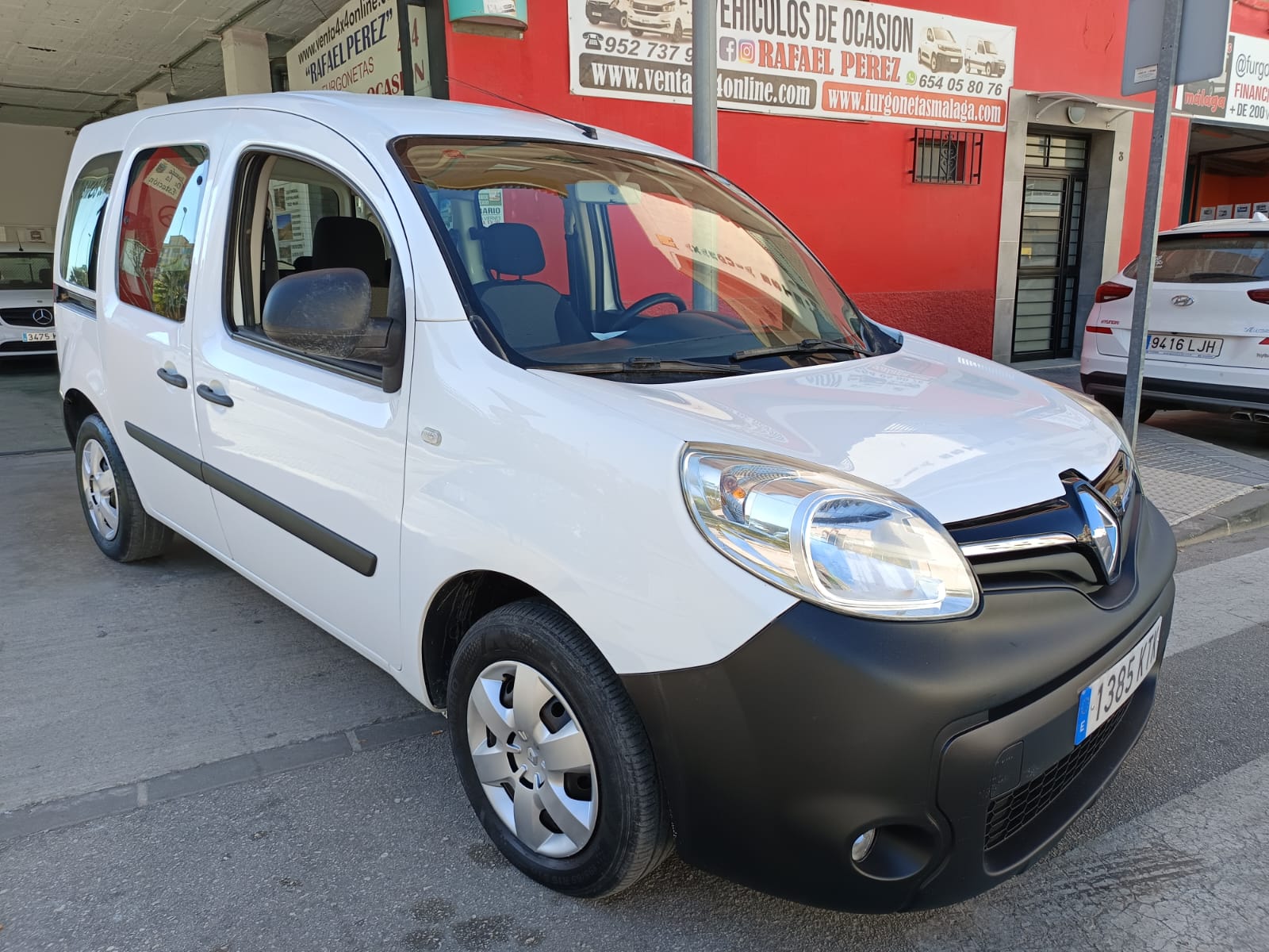 RENAULT Kangoo (Combi 1.5dCi En. Prof. M1-AF 55kW) en Málaga