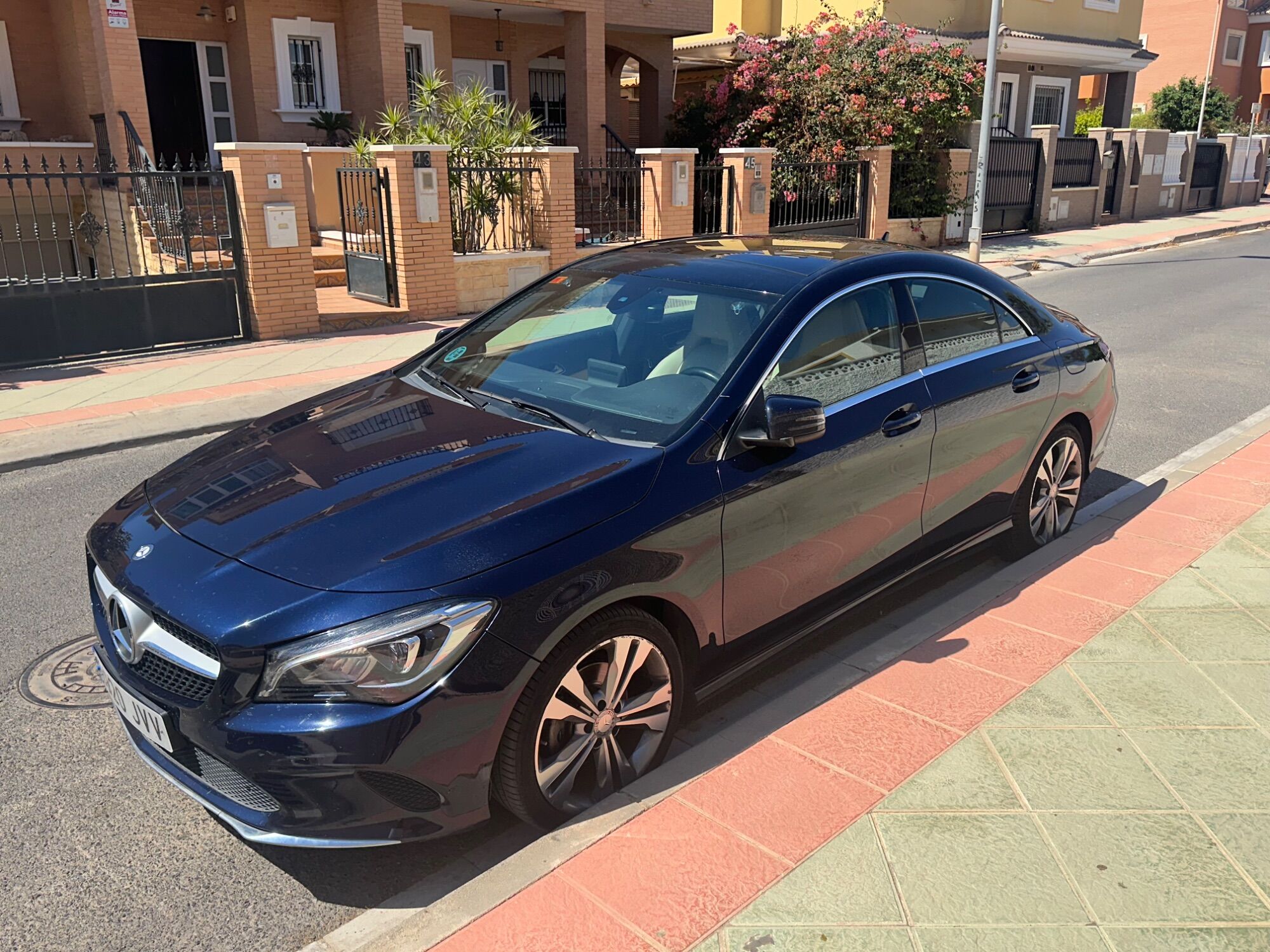 Foto del MERCEDES Clase CLA CLA 220d 7G-DCT