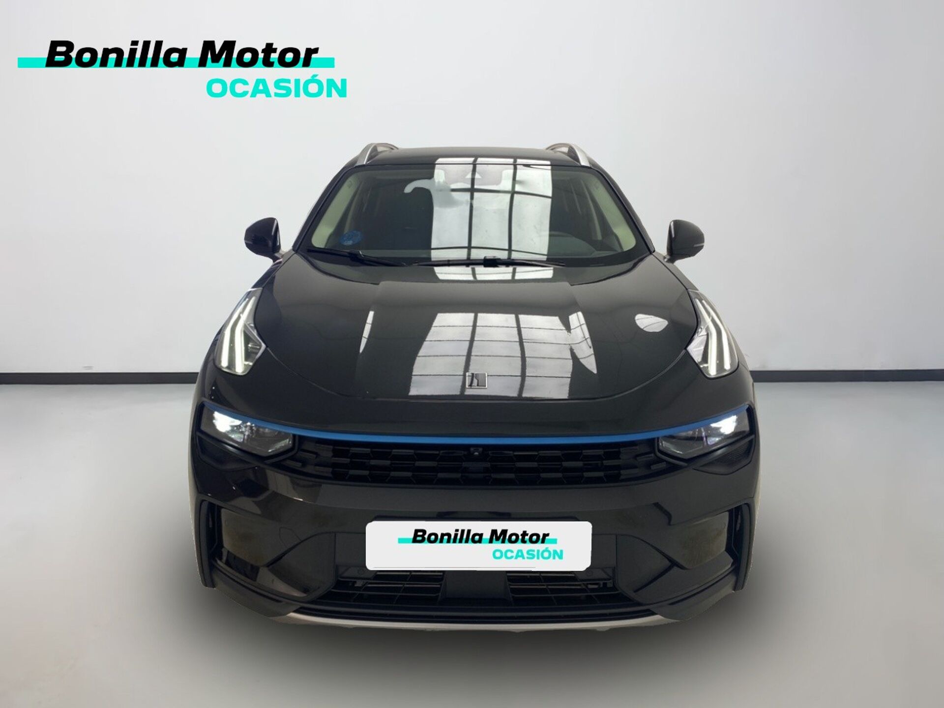 Imagen 2 de LYNK & CO 01