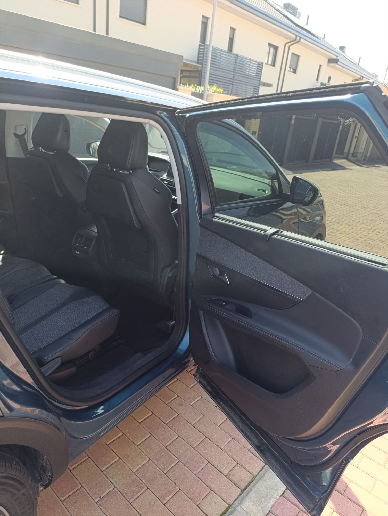 Foto del PEUGEOT 5008 1.6 BlueHDI Allure 7 pl. 120