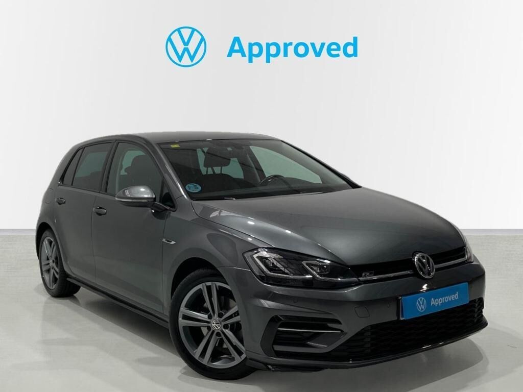 VOLKSWAGEN Golf (Sport R-Line 1.5 TSI 110 kW (150 CV) DSG) en Barcelona