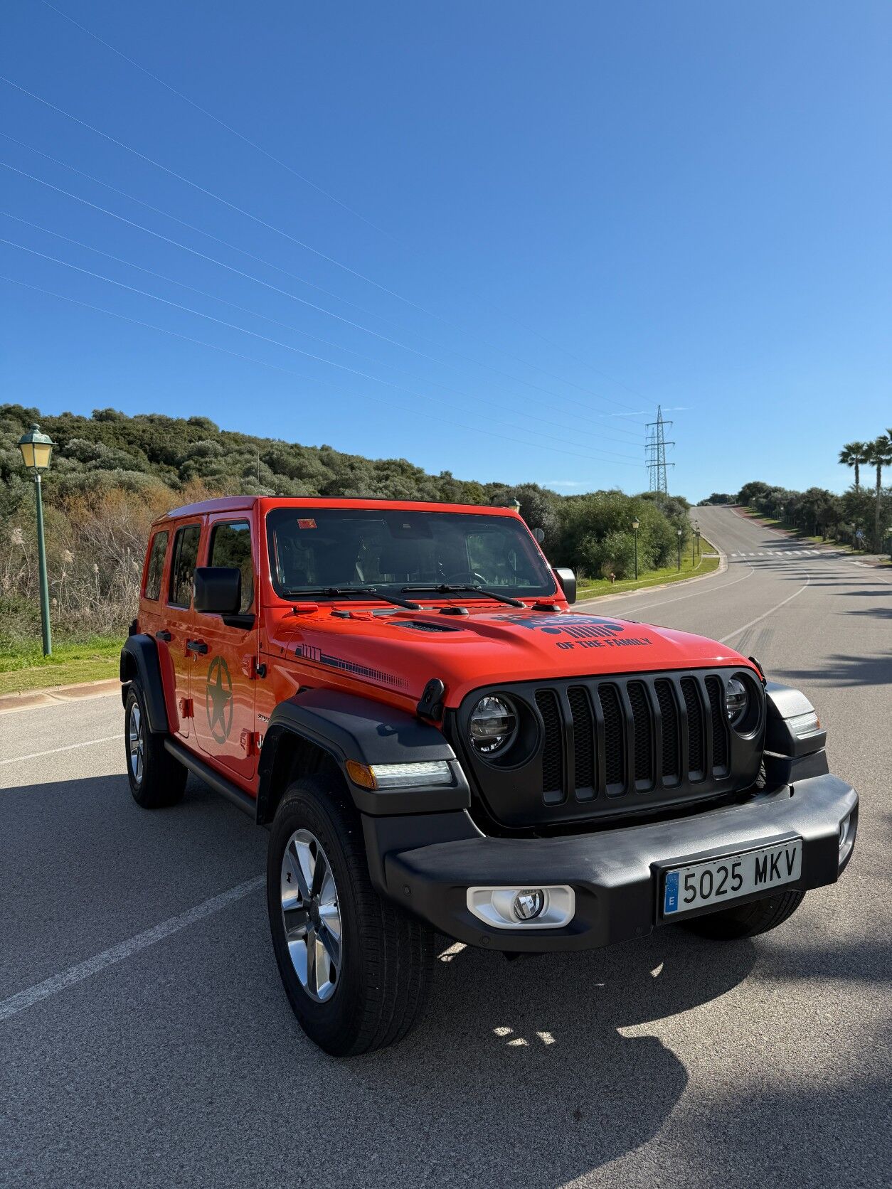 JEEP Wrangler (2.0T GME Sahara 8ATX E6D) en Cádiz