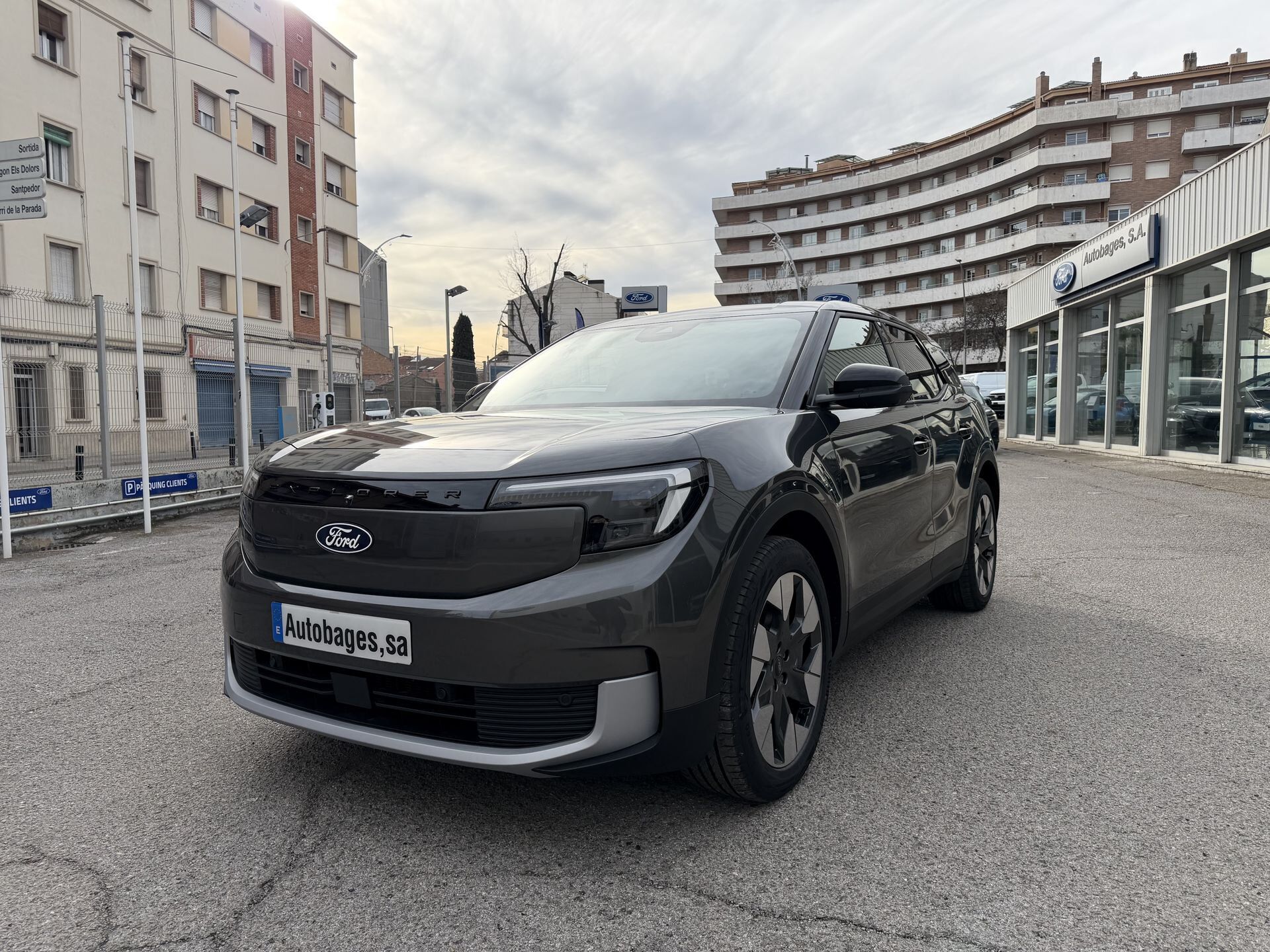 FORD Explorer (Rango Extendido RWD 286CV Premium) en Barcelona