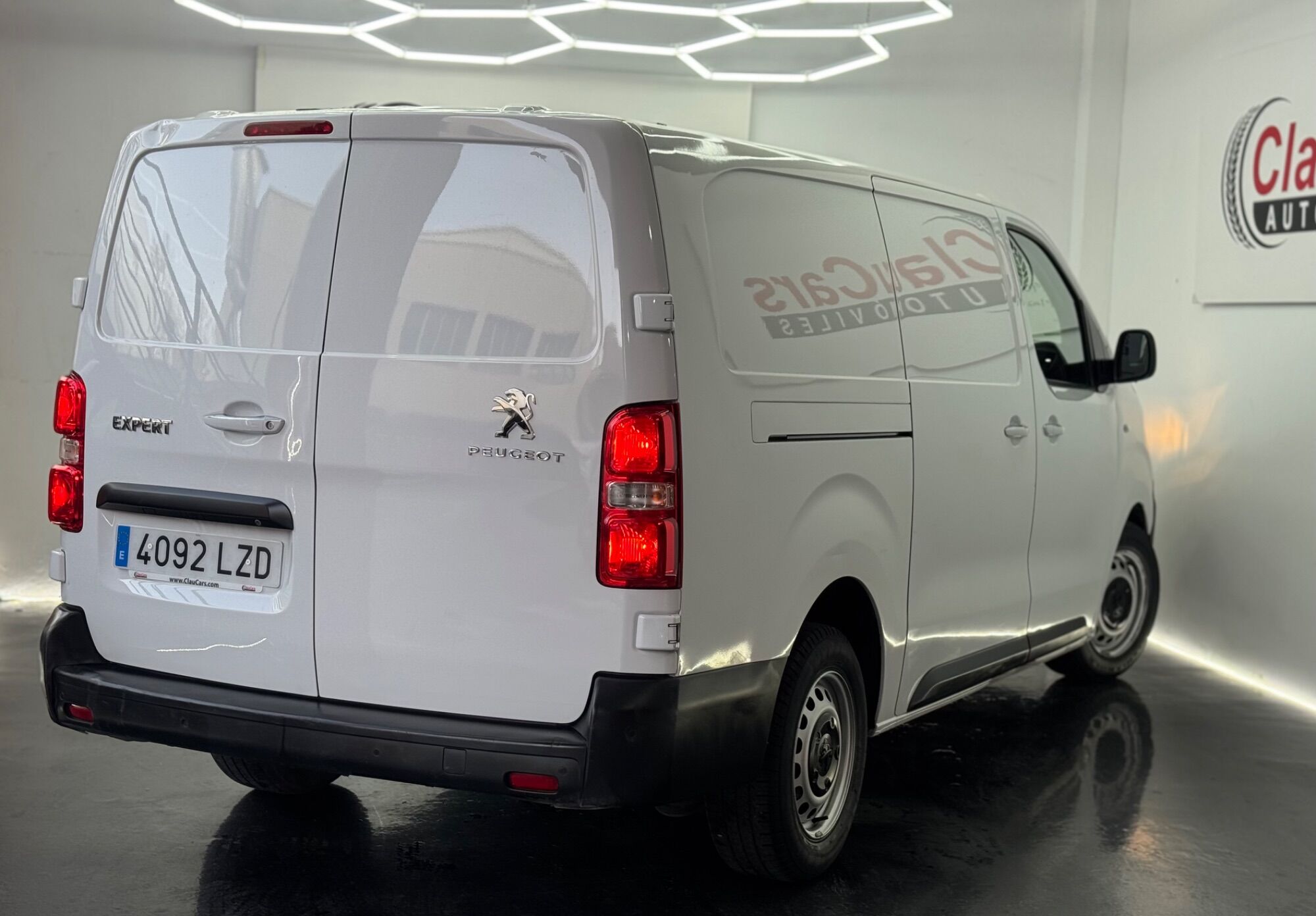 Foto del PEUGEOT Expert Fg. Long 1.5BlueHDi S&S Premium 100