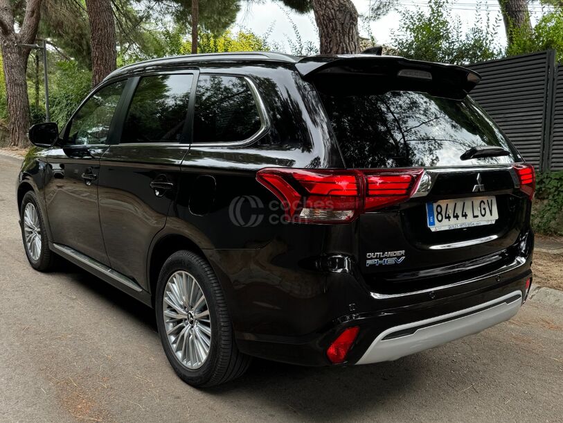 Foto del MITSUBISHI Outlander PHEV Motion 4WD